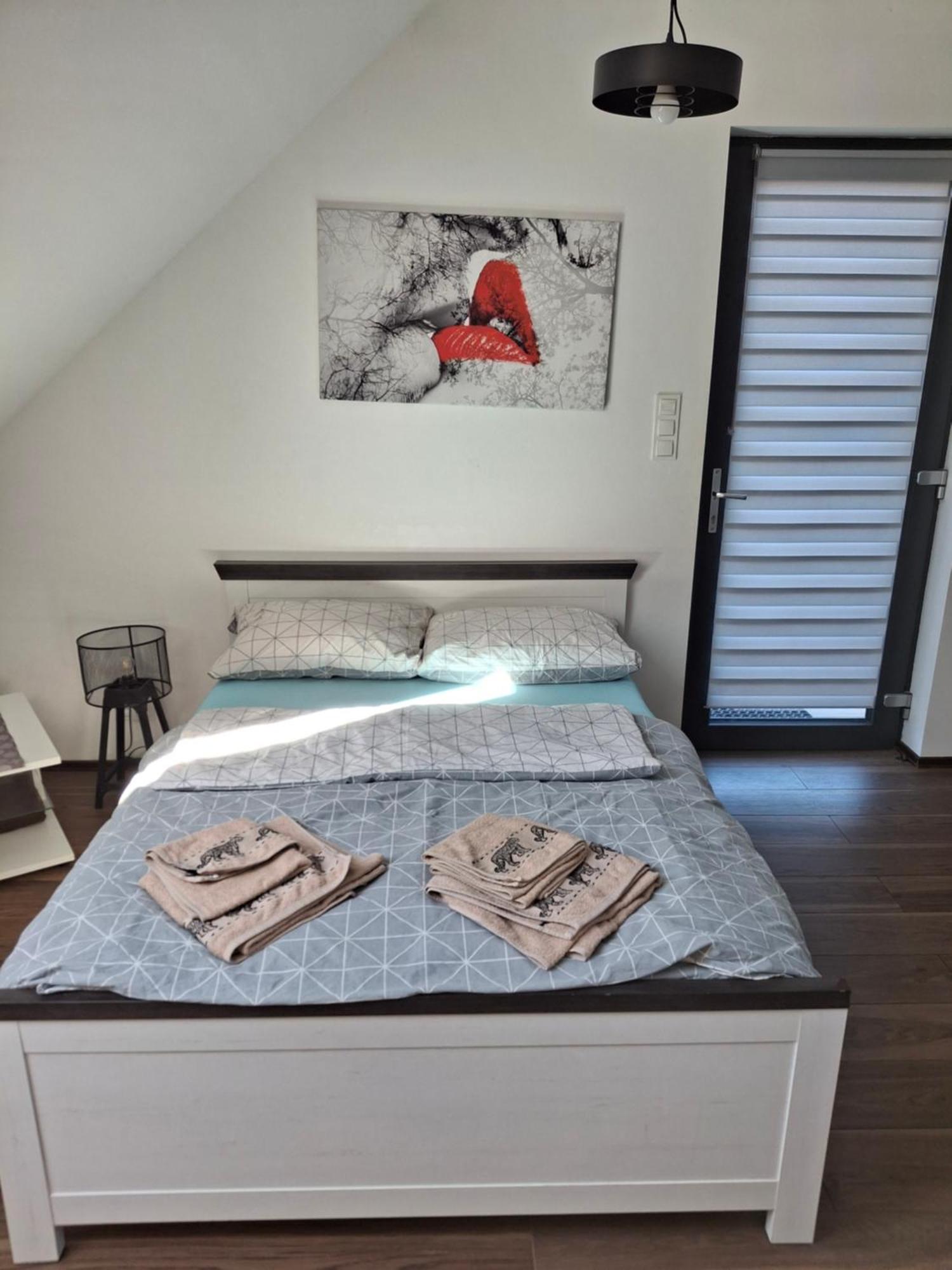Apartament Muzyczny Jelenia Góra Esterno foto